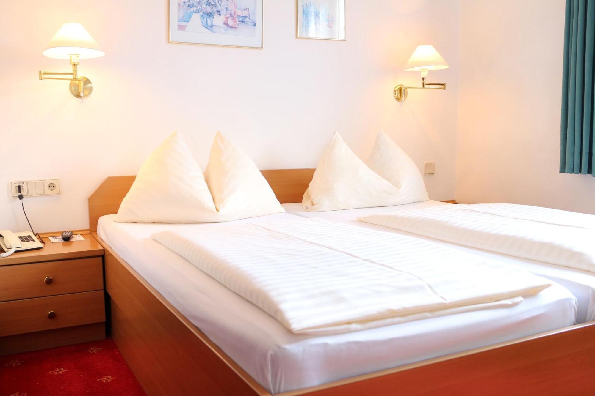 Hotel Gasthof Kasino Φίλλαχ Εξωτερικό φωτογραφία