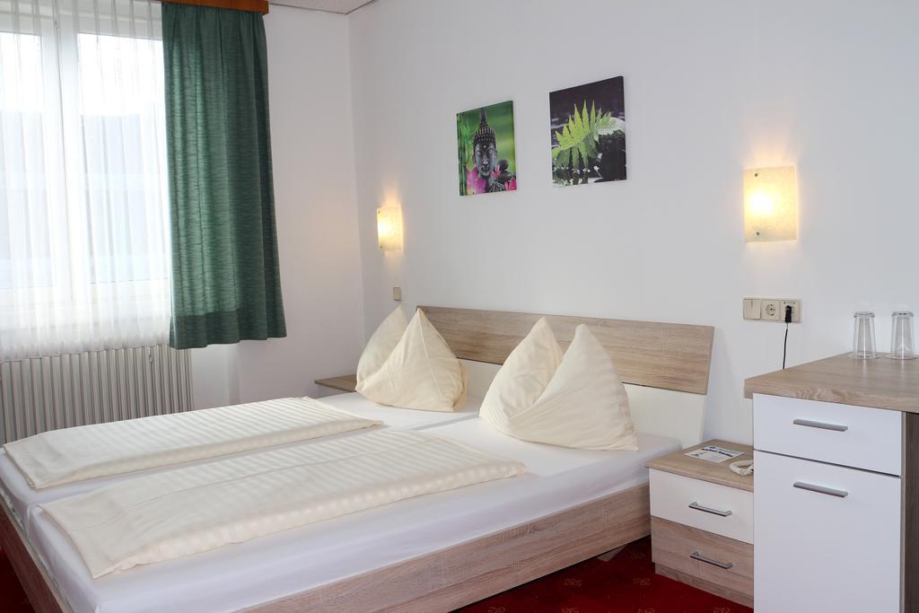 Hotel Gasthof Kasino Φίλλαχ Δωμάτιο φωτογραφία